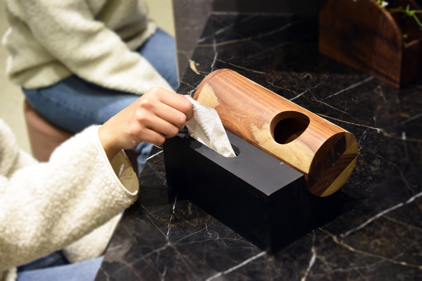 Lazy - Tissue box with bin