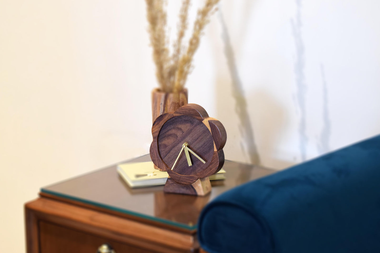 Flora Table Clock